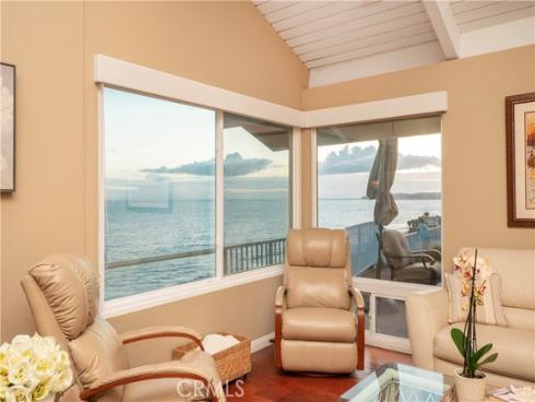 215  Camino San Clemente  , San Clemente, CA