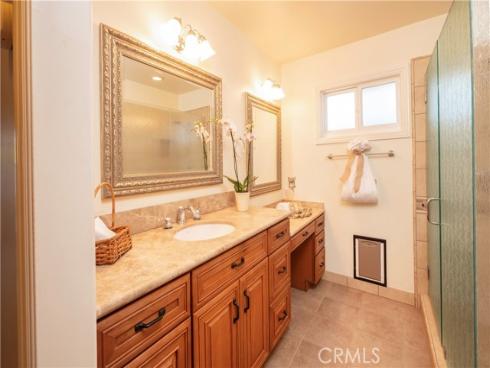 215  Camino San Clemente  , San Clemente, CA