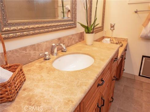 215  Camino San Clemente  , San Clemente, CA