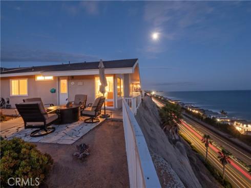 215  Camino San Clemente  , San Clemente, CA