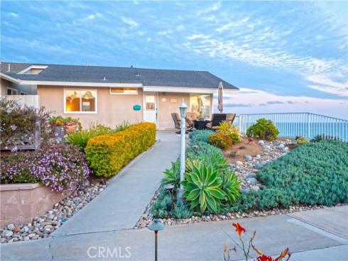 215  Camino San Clemente  , San Clemente, CA
