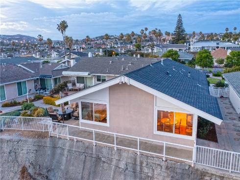 215  Camino San Clemente  , San Clemente, CA