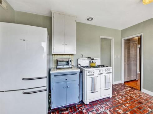 1135 W 10th Street, Santa Ana, CA