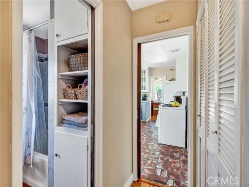 1135 W 10th Street, Santa Ana, CA