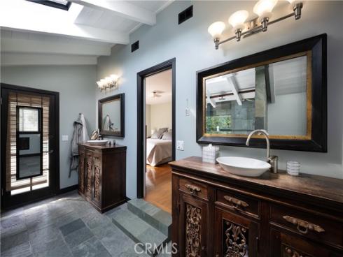 1222 W Sharon   Road, Santa Ana, CA