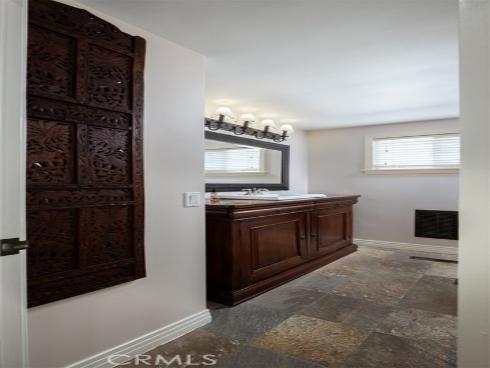 1222 W Sharon   Road, Santa Ana, CA