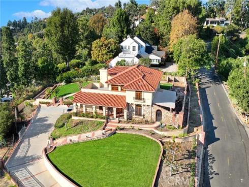 2240 Foothill Boulevard, Santa Ana, CA