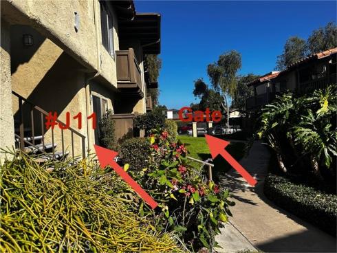 1345 Cabrillo Park J11 , Santa Ana, CA