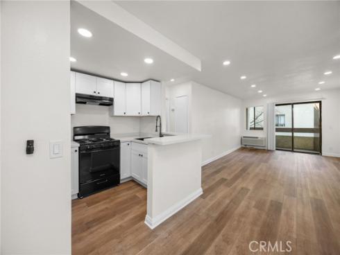 600 W 3rd  B205  Street, Santa Ana, CA