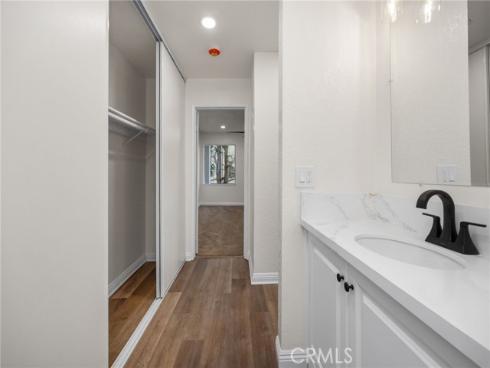 600 W 3rd  B205  Street, Santa Ana, CA