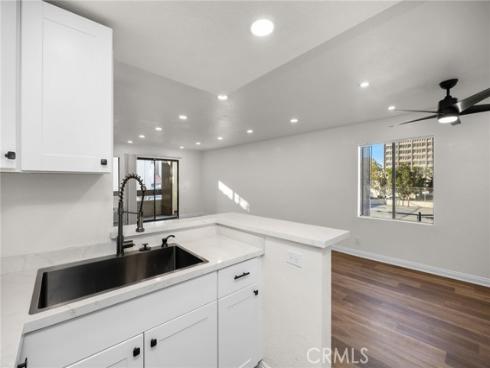600 W 3rd  B205  Street, Santa Ana, CA