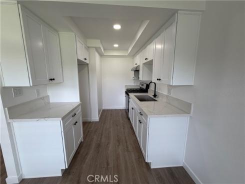 1400 W Warner 41 Avenue, Santa Ana, CA