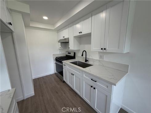 1400 W Warner 41 Avenue, Santa Ana, CA