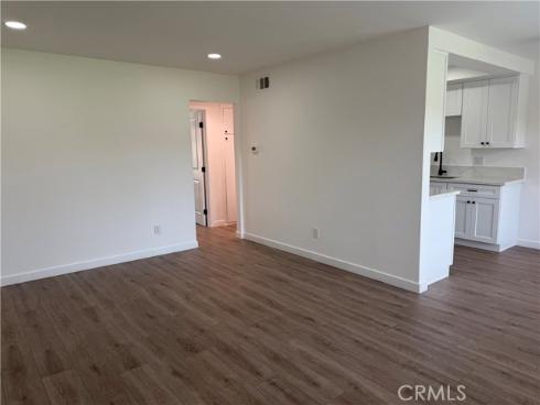 1400 W Warner 41 Avenue, Santa Ana, CA