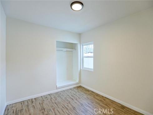 122 N Bewley Street, Santa Ana, CA