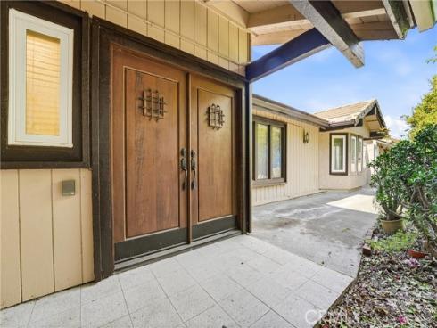 18831  Winnwood   Lane, Santa Ana, CA