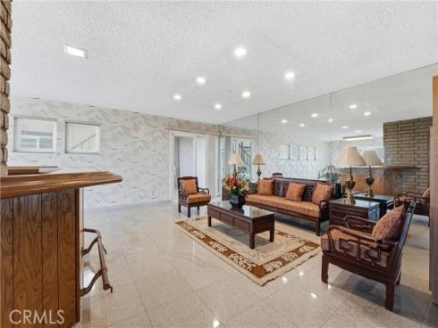 18831  Winnwood   Lane, Santa Ana, CA