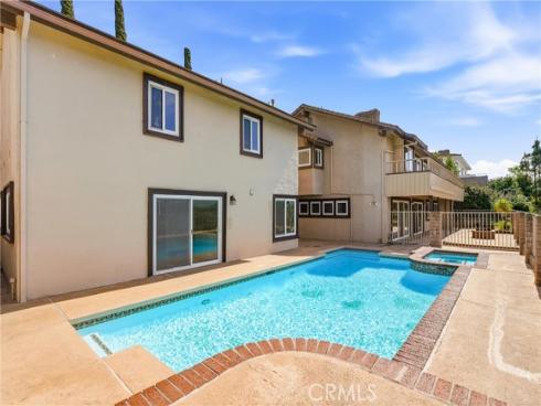 18831  Winnwood   Lane, Santa Ana, CA