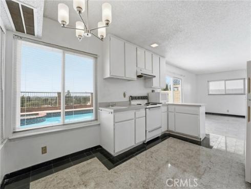 18831  Winnwood   Lane, Santa Ana, CA
