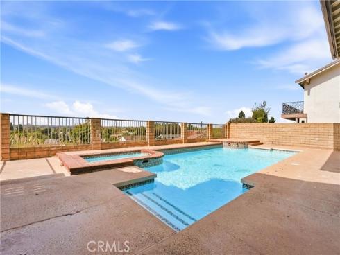 18831  Winnwood   Lane, Santa Ana, CA
