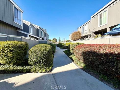 2720 W Segerstrom D , Santa Ana, CA