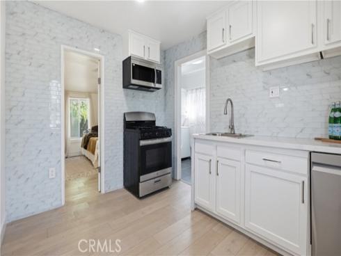 215 N Mcclay  , Santa Ana, CA