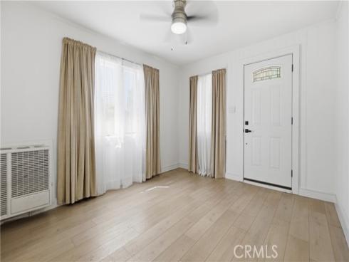 215 N Mcclay  , Santa Ana, CA