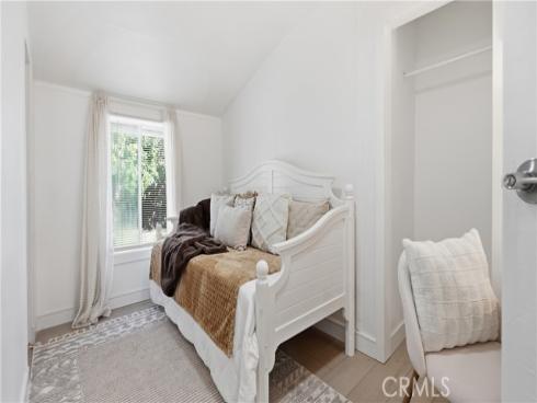215 N Mcclay  , Santa Ana, CA