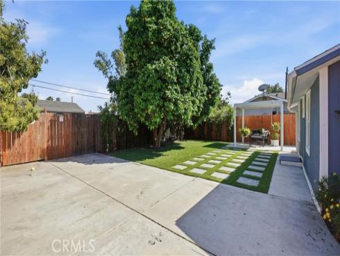 215 N Mcclay  , Santa Ana, CA