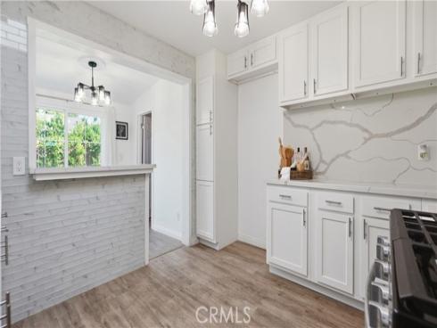 215 N Mcclay  , Santa Ana, CA