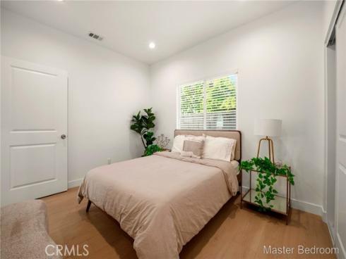 1411 W 7th Street, Santa Ana, CA