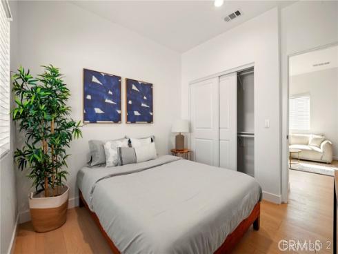 1411 W 7th Street, Santa Ana, CA
