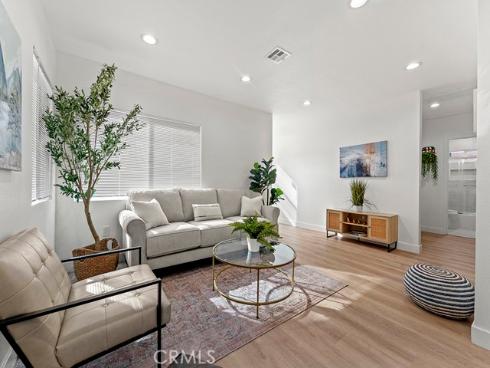 1411 W 7th Street, Santa Ana, CA