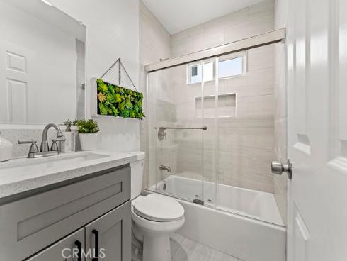 1411 W 7th Street, Santa Ana, CA