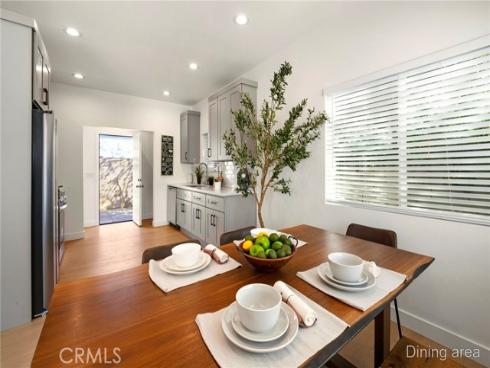 1411 W 7th Street, Santa Ana, CA
