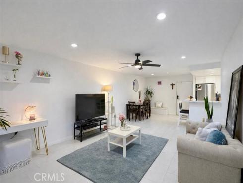 700 W 3rd  A104  Street, Santa Ana, CA