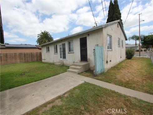 538  Wood  , Santa Ana, CA