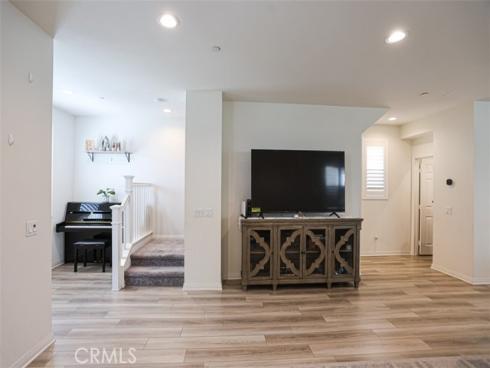 923 E 2nd , Santa Ana, CA