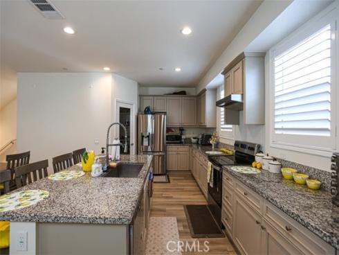 923 E 2nd , Santa Ana, CA