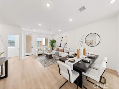 1816 E 1st  440 , Santa Ana, CA