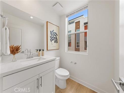 1816 E 1st  440 , Santa Ana, CA