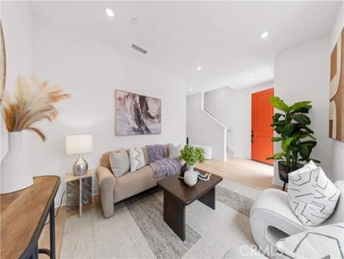 1816 E 1st  440 , Santa Ana, CA