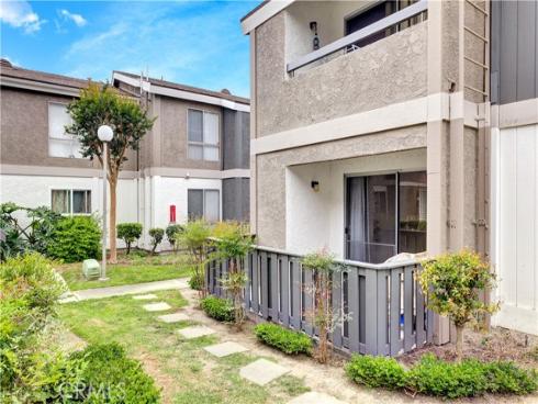 2815 S Fairview St, #g  , Santa Ana, CA
