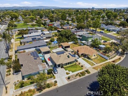 2215 N Spurgeon Street, Santa Ana, CA