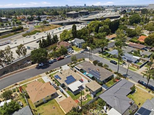 2215 N Spurgeon Street, Santa Ana, CA