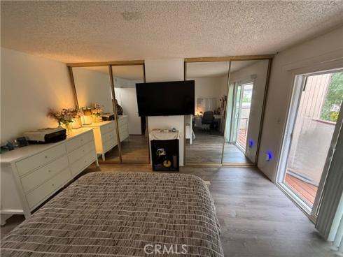 521 S Lyon  85 , Santa Ana, CA