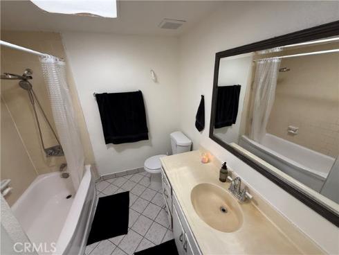 521 S Lyon  85 , Santa Ana, CA