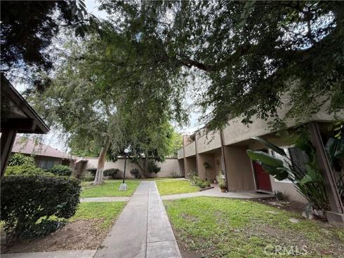 521 S Lyon  85 , Santa Ana, CA