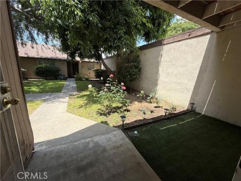 521 S Lyon  85 , Santa Ana, CA