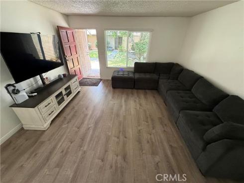 521 S Lyon  85 , Santa Ana, CA